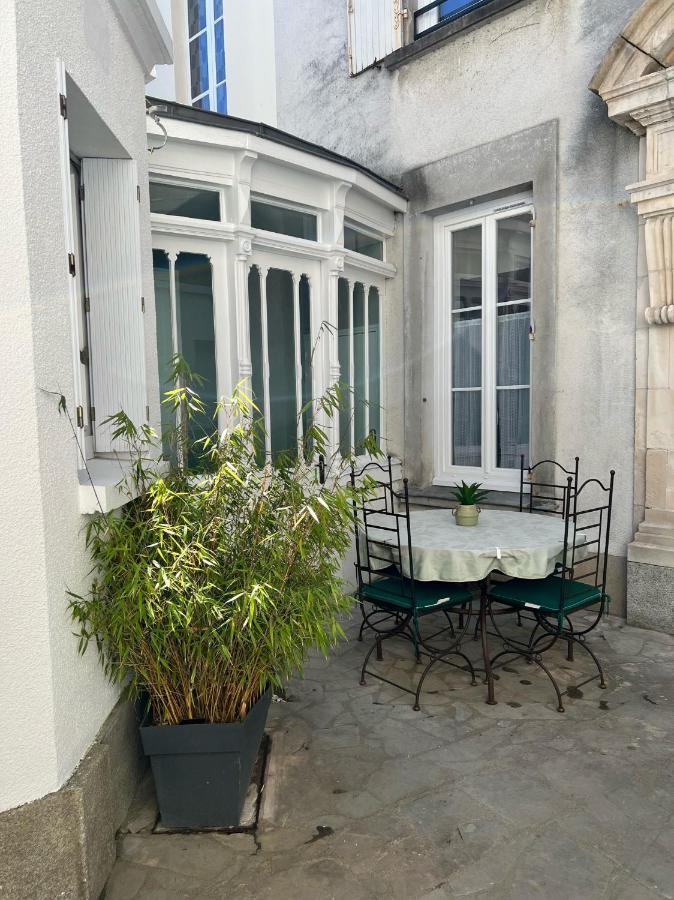 Lysbed - Desjardins Appartement Angers Buitenkant foto