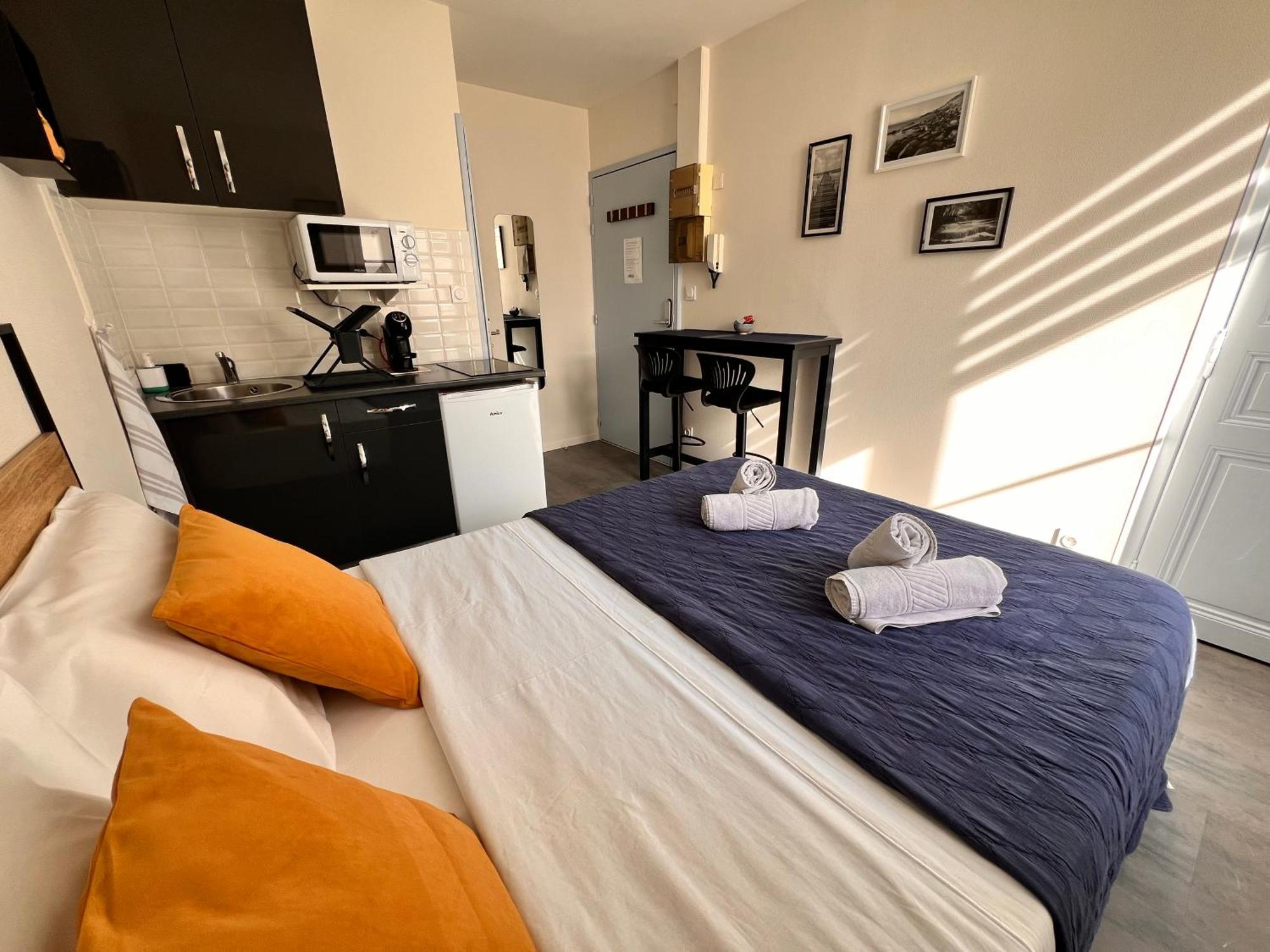 Lysbed - Desjardins Appartement Angers Buitenkant foto