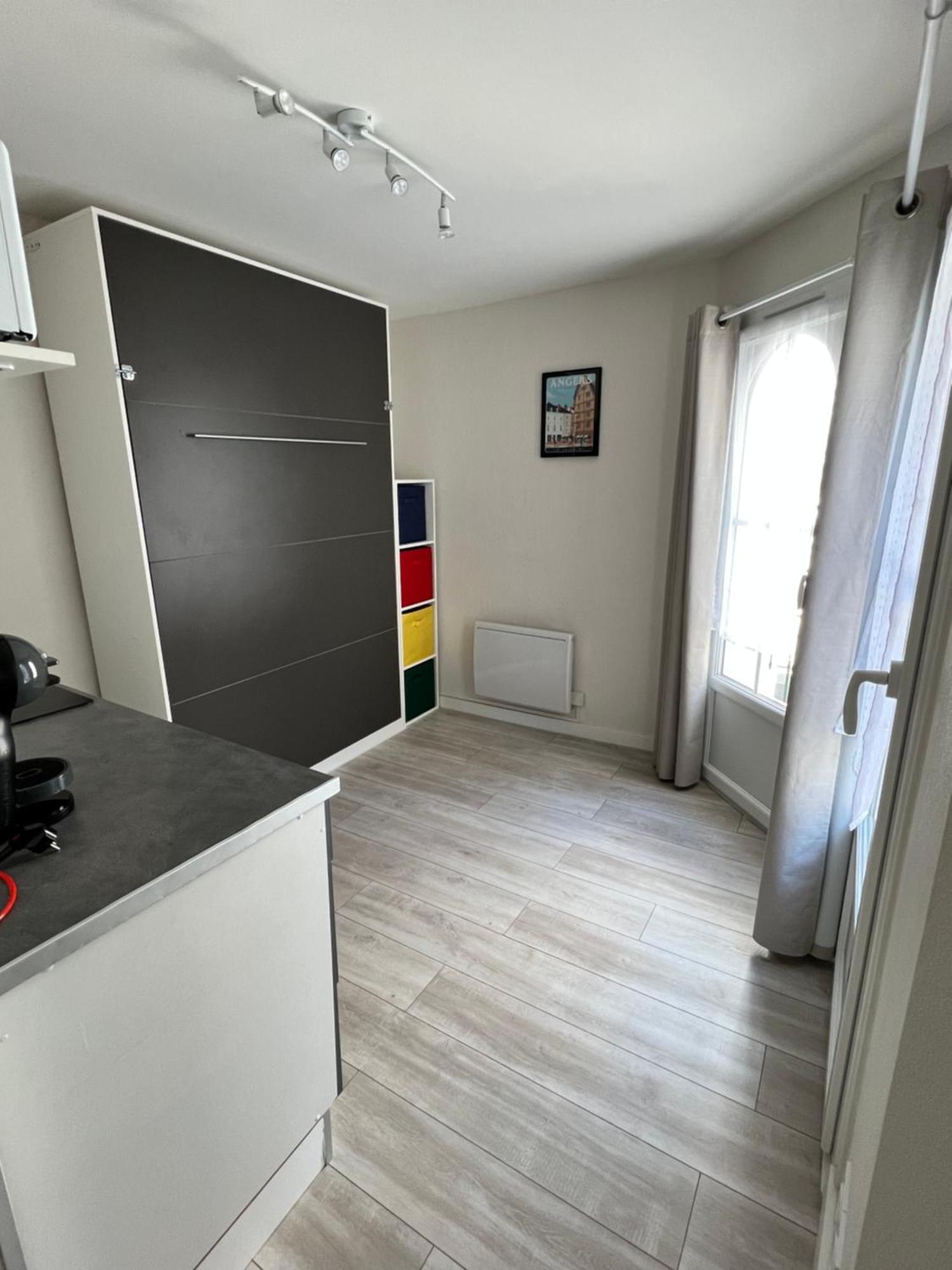 Lysbed - Desjardins Appartement Angers Buitenkant foto