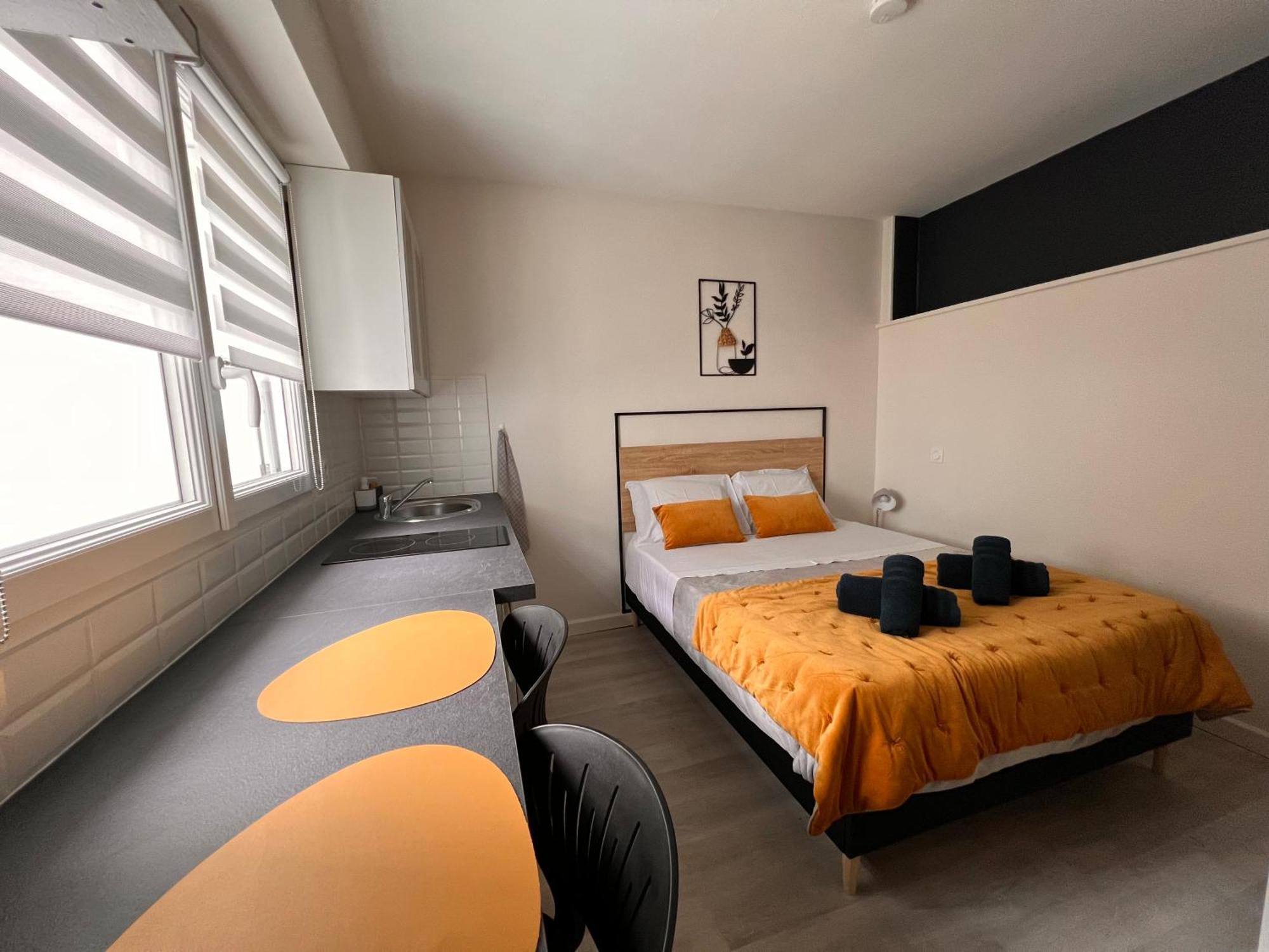 Lysbed - Desjardins Appartement Angers Buitenkant foto