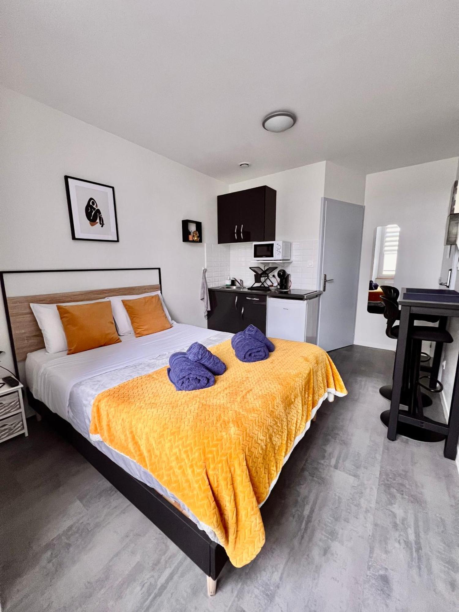 Lysbed - Desjardins Appartement Angers Buitenkant foto