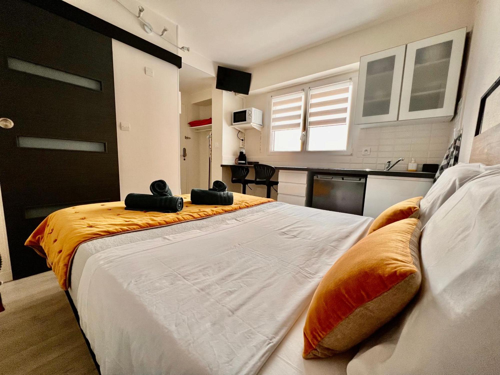 Lysbed - Desjardins Appartement Angers Buitenkant foto