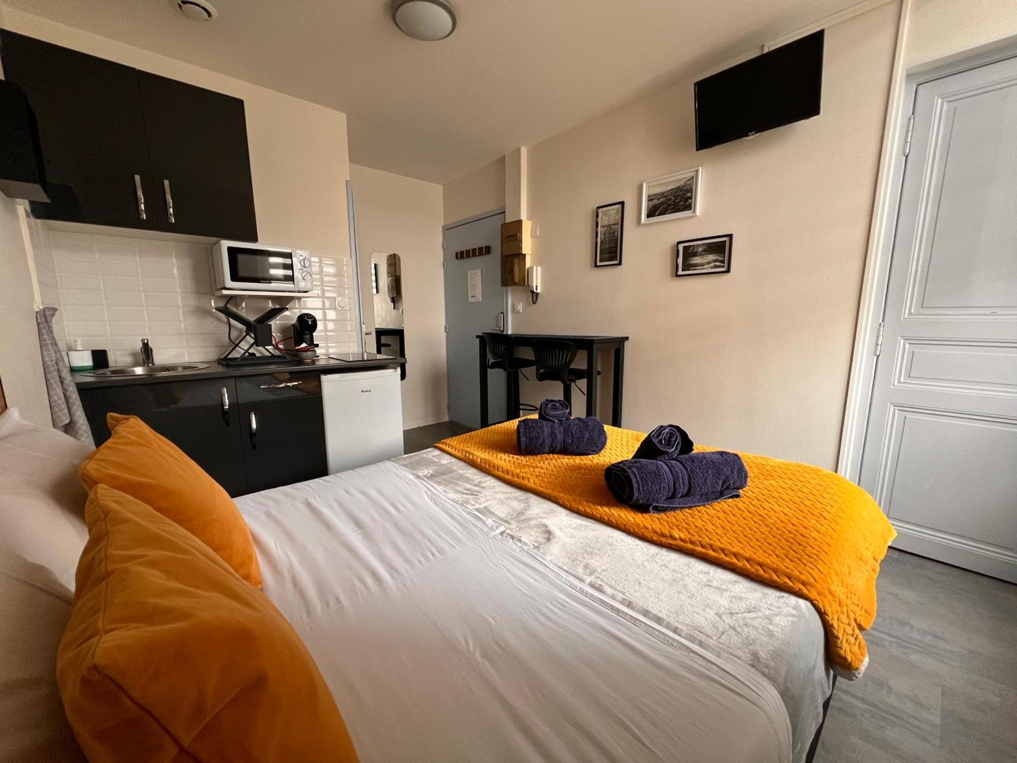 Lysbed - Desjardins Appartement Angers Buitenkant foto