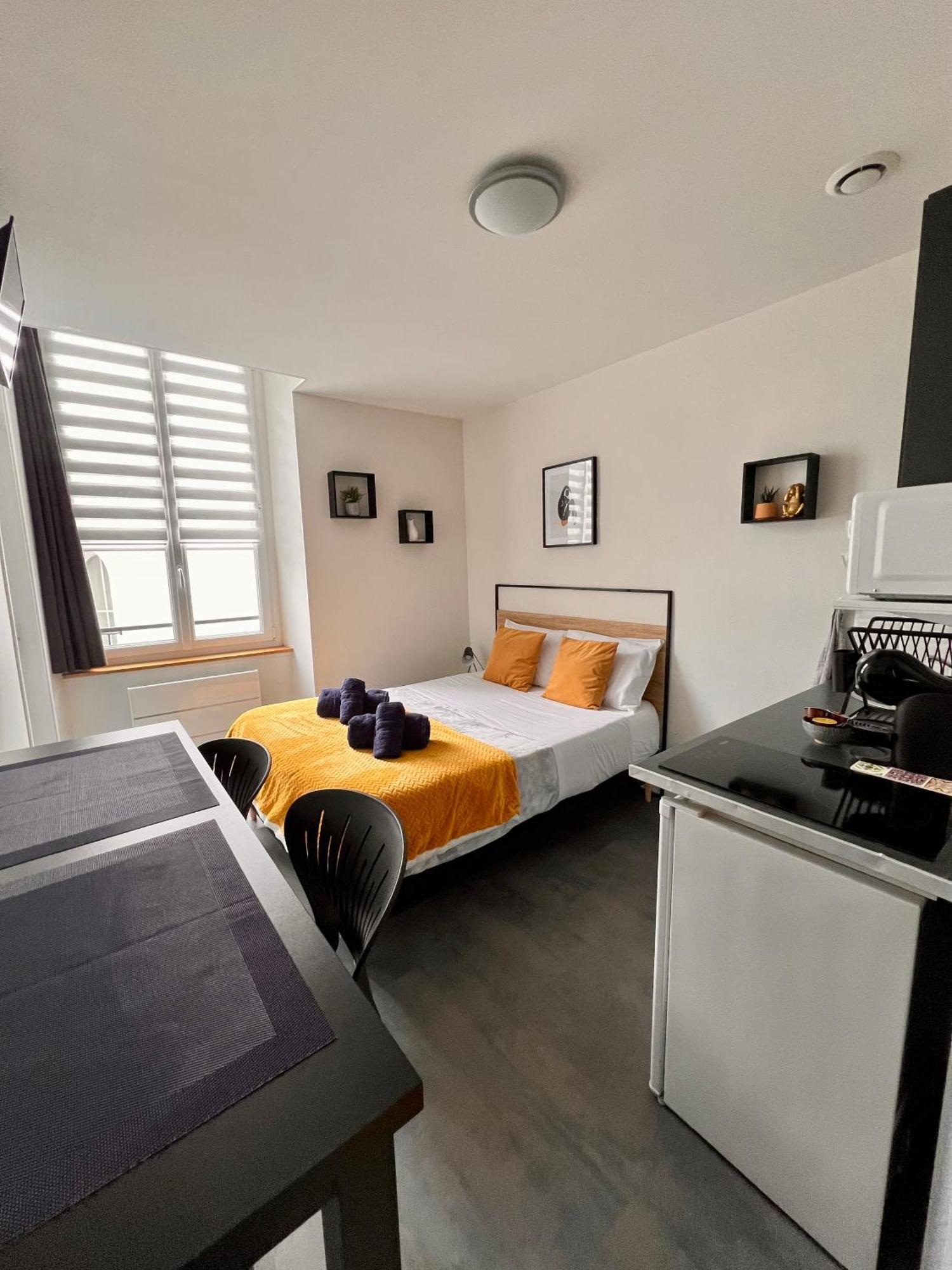 Lysbed - Desjardins Appartement Angers Buitenkant foto